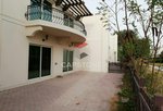 4 bedrooms Villa in Abu Dhabi, UAE No. 26408 - villa in Dubai