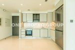 1 bedroom Apartment in Dubai, UAE No. 2642 - Image 5