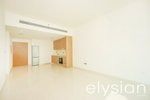 1 bedroom Apartment in Dubai, UAE No. 26510 - Image 10