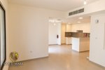 3 bedrooms Townhouse in Town Square, UAE No. 26609 - Image 7