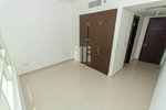 2 bedrooms Building in Al Reem Island, UAE No. 2674 - Image 4