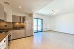2 bedrooms Apartment in Dubai, UAE No. 27614 - Image 3