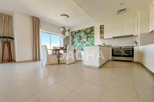 4 bedrooms Villa in Dubai, UAE No. 27654