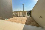 3 bedrooms Villa in Dubai, UAE No. 27698 - Image 11