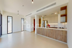 4 bedrooms Villa in Tilal Al Ghaf, UAE No. 27780