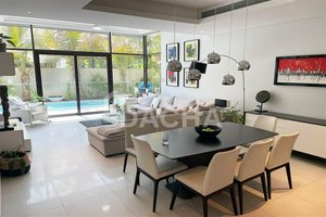 5 bedrooms Villa in DAMAC Hills (Akoya by DAMAC), UAE No. 27875
