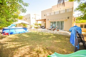 4 bedrooms Villa in Meadows, UAE No. 27899