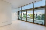 4 bedrooms Villa in Dubai, UAE No. 27969 - Image 8