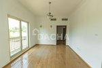 4 bedrooms Villa in Dubai, UAE No. 27986 - Image 10