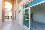 4 bedrooms Villa in Dubai, UAE No. 27996 - Image 8