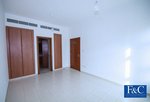 1 bedroom Apartment in Greens, UAE No. 280 - Image 7