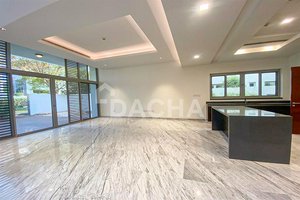 4 bedrooms Villa in Dubai, UAE No. 28003
