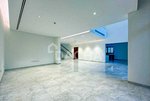 4 bedrooms Villa in Dubai, UAE No. 28003 - Image 2