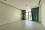 4 bedrooms Villa in Dubai, UAE No. 28003 - Image 11