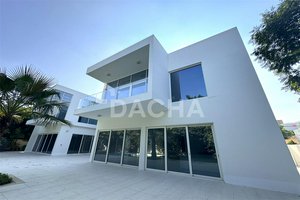 4 bedrooms Villa in Al Barari, UAE No. 28008