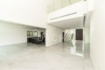 5 bedrooms Villa in Dubai, UAE No. 28010 - Image 5
