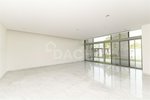 5 bedrooms Villa in Dubai, UAE No. 28010 - Image 6