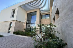 6 bedrooms Villa in Al Barari, UAE No. 28014