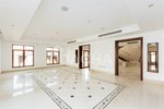 5 bedrooms Villa in Jumeirah Islands, UAE No. 28024 - Image 2