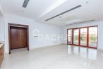 5 bedrooms Villa in Jumeirah Islands, UAE No. 28024 - Image 11