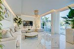 5 bedrooms Villa in Palm Jumeirah, UAE No. 28027 - Image 6