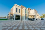 6 bedrooms Villa in Emirates Hills, UAE No. 28031 - villa in Dubai