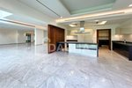 6 bedrooms Villa in Dubai, UAE No. 28033 - Image 2