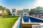 8 bedrooms Villa in Emirates Hills, UAE No. 28040 - Image 3