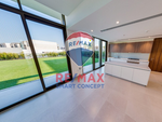 4 bedrooms Villa in Abu Dhabi, UAE No. 28159 - Image 5