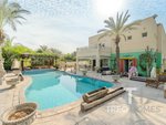 4 bedrooms Villa in Meadows, UAE No. 28452 - Image 14