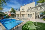 4 bedrooms Villa in Meadows, UAE No. 28459 - villa in Dubai
