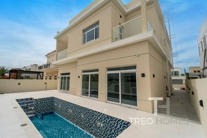 5 bedrooms Villa in Jumeirah Park, UAE No. 28466