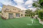 5 bedrooms Villa in Meadows, UAE No. 28471 - villa in Dubai