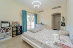 5 bedrooms Villa in Meadows, UAE No. 28471 - Image 10