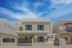 5 bedrooms Villa in Jumeirah Park, UAE No. 28474