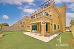 4 bedrooms Villa in Jumeirah Park, UAE No. 28489 - Image 2