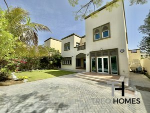 3 bedrooms Villa in Jumeirah Park, UAE No. 28518