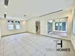 3 bedrooms Villa in Jumeirah Park, UAE No. 28518 - Image 3