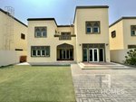 3 bedrooms Villa in Jumeirah Park, UAE No. 28522 - villa in Dubai