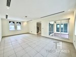 3 bedrooms Villa in Jumeirah Park, UAE No. 28522 - Image 2