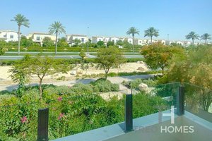 4 bedrooms Villa in Reem, UAE No. 28549