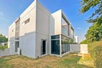 4 bedrooms Townhouse in Mudon, UAE No. 28550 - townhouse in Dubai