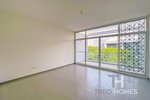 4 bedrooms Townhouse in Mudon, UAE No. 28550 - Image 2