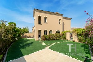 3 bedrooms Townhouse in Serena, UAE No. 28577