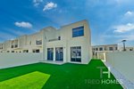 4 bedrooms Townhouse in Town Square, UAE No. 28591 - Image 3