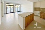 4 bedrooms Townhouse in Town Square, UAE No. 28591 - Image 4