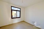 4 bedrooms Townhouse in Town Square, UAE No. 28591 - Image 15