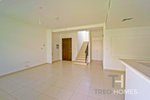 3 bedrooms Townhouse in Town Square, UAE No. 28615 - Image 2