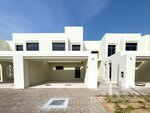 3 bedrooms Villa in Town Square, UAE No. 28633 - villa in Dubai