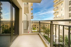 2 bedrooms Apartment in Town Square, UAE No. 28663